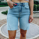 Baggy Cut-Off Denim Short